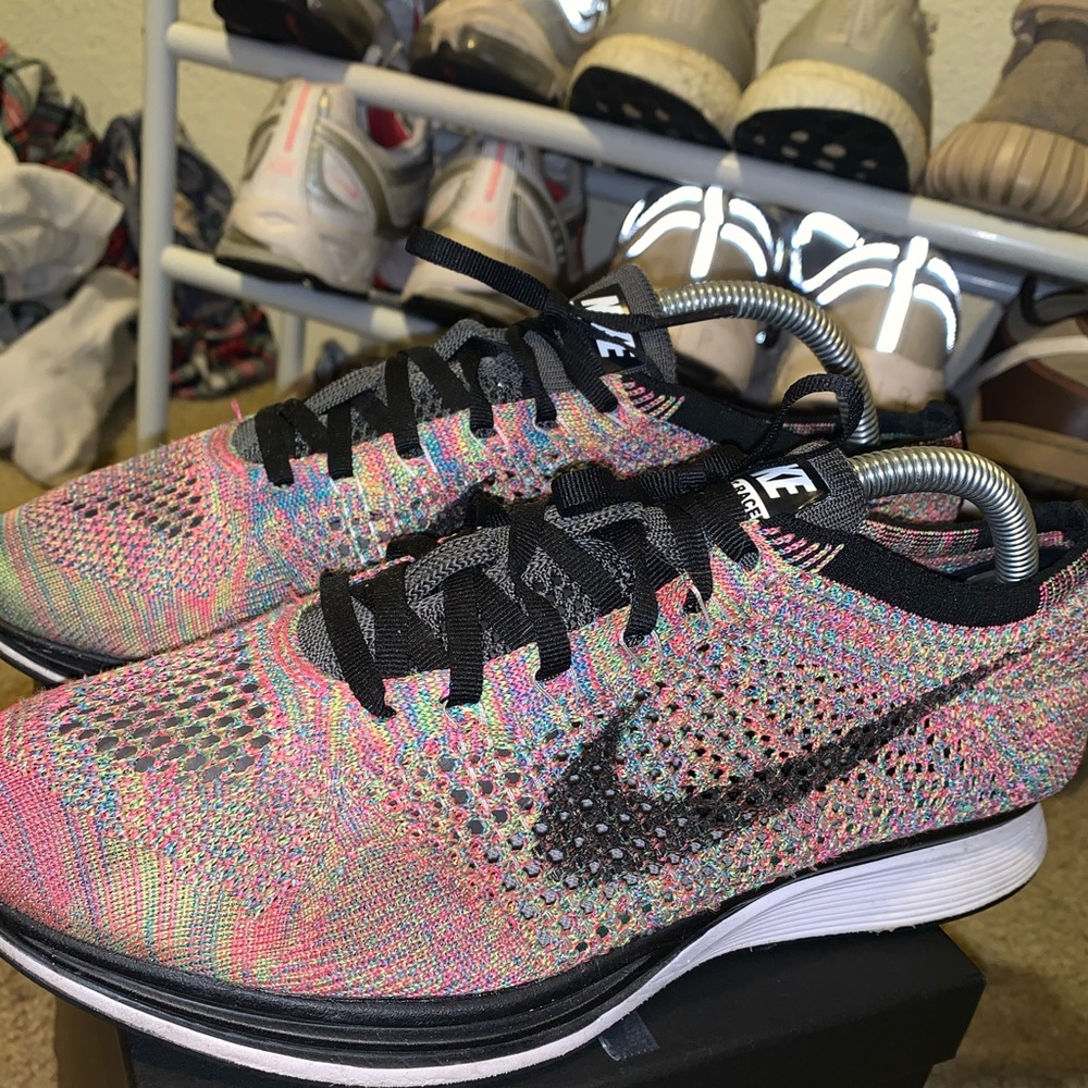 Nike multicolor flyknit racer
